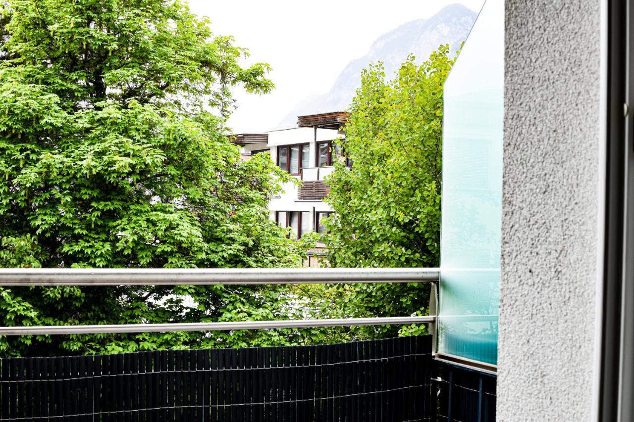 Gartenhotel Garni Pension B&B อินส์บรุค ภายนอก รูปภาพ